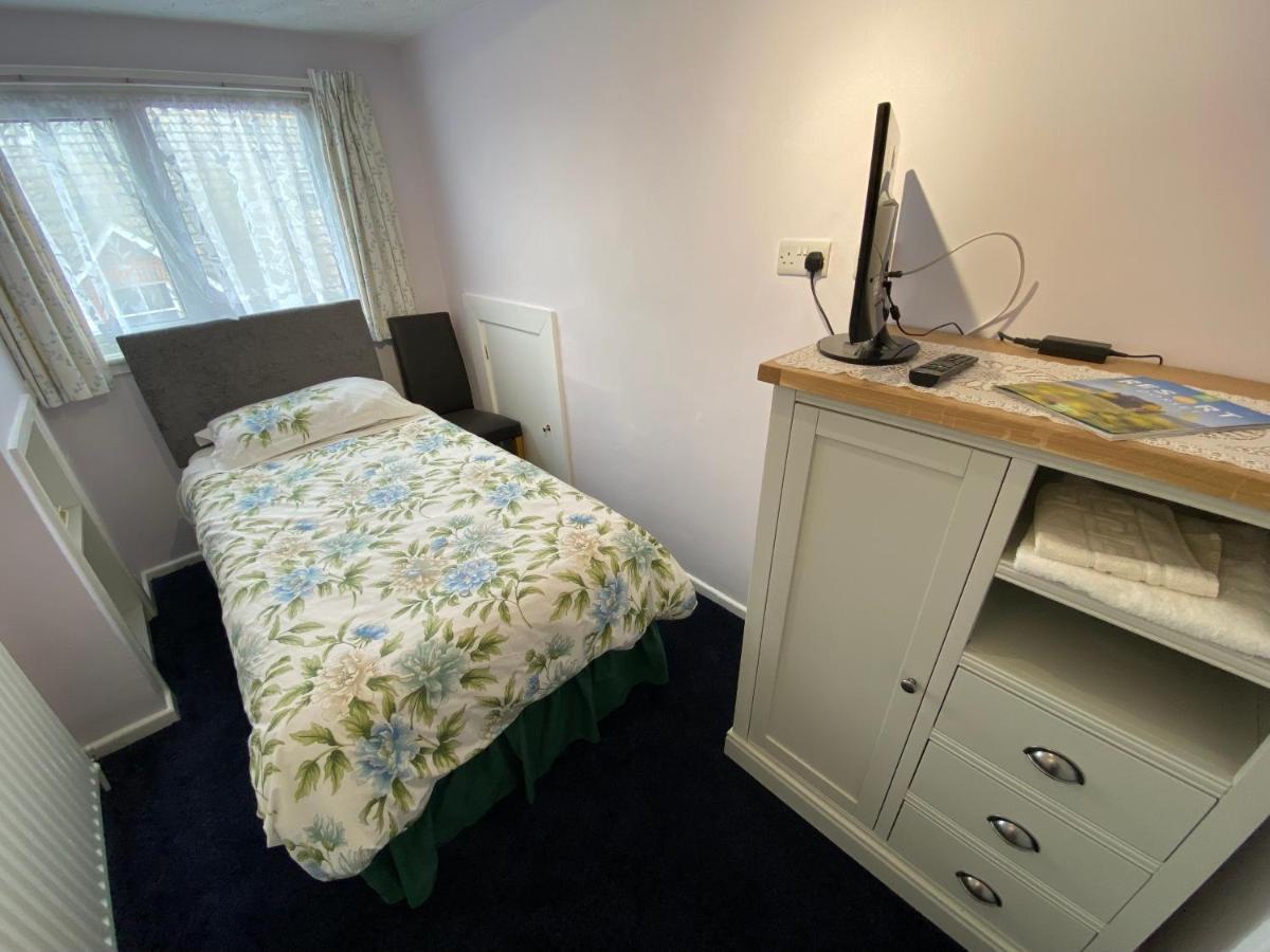 בורנמות' Minton Lodge Hotel מראה חיצוני תמונה
