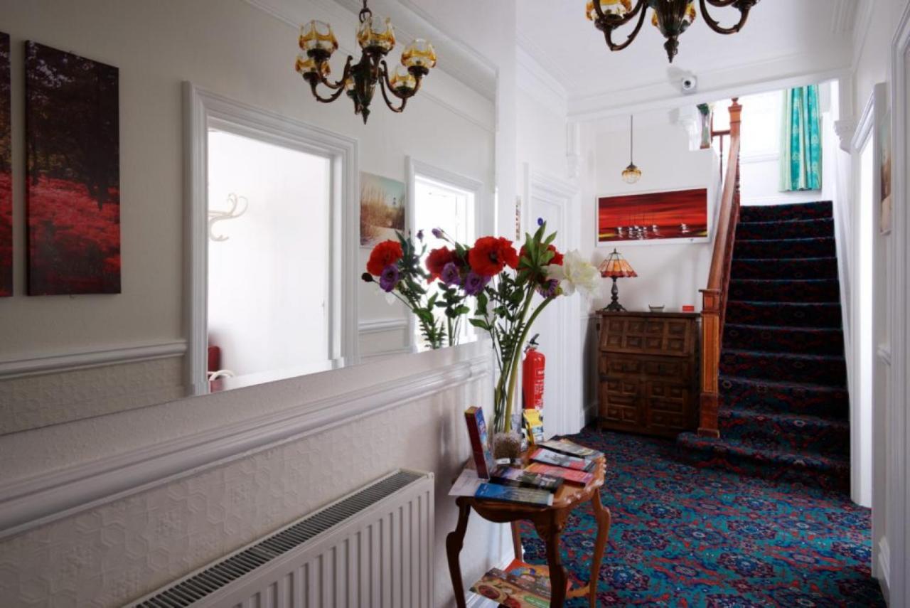 בורנמות' Minton Lodge Hotel מראה חיצוני תמונה